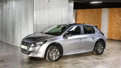 Usado Peugeot e-208 Active 100 kW (136 HP) 2022 Citadino