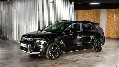 Preto Usado 2023 Kia e-Niro SUV | € 28.900 (Preço justo)