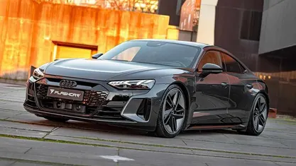 Cinzento Usado 2022 Audi e-tron GT quattro Premium Sedan | € 63.900 (Preço justo)