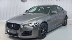 Cinzento Usado 2019 Jaguar XE Sedan | € 21.500 (Preço justo)
