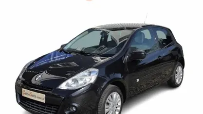 Usado Renault Clio II 101 HP (74 kW) 2010 Preto Citadino