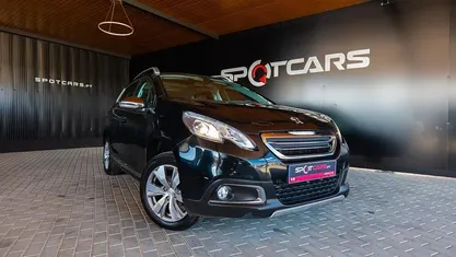 Preto Usado 2015 Peugeot 2008 SUV | € 10.490 (Preço justo)
