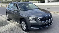 Cinzento Usado 2023 Skoda Kamiq SUV | € 17.990 (Preço justo)