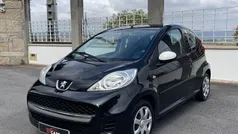Preto Usado 2011 Peugeot 107 Citadino | € 5.490 (Preço justo)