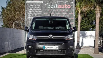 Preto Usado 2023 Citroën Berlingo Shine Monovolume | € 17.750 (Preço justo)