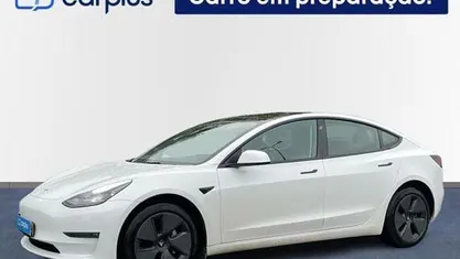 Usado 2023 Tesla Model 3 Sedan | € 32.700 (Preço justo)