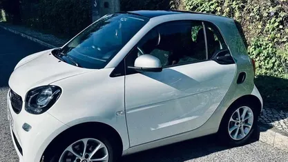 Branco Usado 2019 Smart ForTwo Coupé Coupé | € 11.900 (Bom preço)