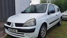 Branco Usado 2003 Renault Clio II Citadino | € 1.550 (Bom preço)