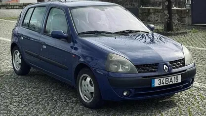 Usado Renault Clio II 80 HP (58 kW) 2002