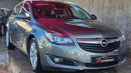 Usado Opel Insignia 136 HP (100 kW) 2017 Cinzento Carrinha