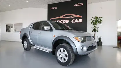 Azul Usado 2007 Mitsubishi L200 Pickup | € 18.400 (Preço justo)