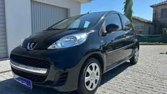 Preto Usado 2009 Peugeot 107 Citadino | € 6.450 (Preço justo)