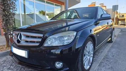 Preto Usado 2008 Mercedes C220 Sedan | € 12.500 (Preço justo)