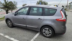 Cinzento Usado 2016 Renault Scénic III Monovolume | € 9.400 (Super Preço)