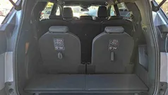 Cinzento Usado 2023 Peugeot 5008 Allure Monovolume | € 30.990 (Preço justo)