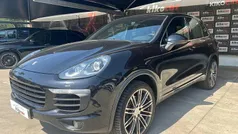 Usado 2015 Porsche Cayenne SUV | € 38.490 (Bom preço)