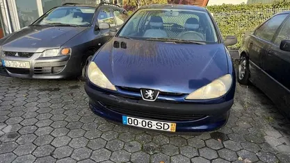 Usado Peugeot 206 70 HP (51 kW) 2001