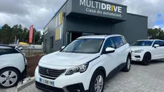 Branco Usado 2019 Peugeot 5008 Active Monovolume | € 19.999 (Preço justo)