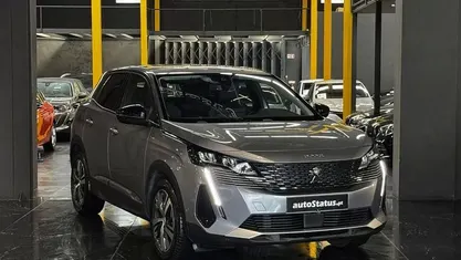 Usado Peugeot 3008 Allure 225 HP (165 kW) 2021 SUV