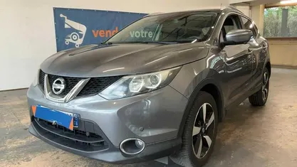 Antracite Usado 2015 Nissan Qashqai SUV | € 15.950 (Preço justo)
