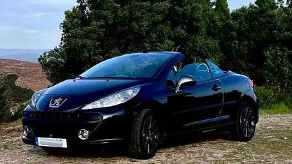 Usado Peugeot 207 110 HP (80 kW) 2007 Preto Cabrios