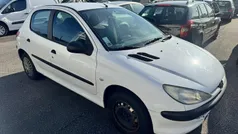 Branco Usado 2001 Peugeot 206 | € 2.500