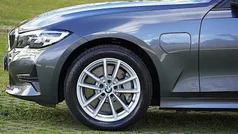 BMW 330e