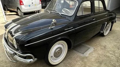 Usado Renault Dauphine 50 HP (36 kW) 1958 Sedan
