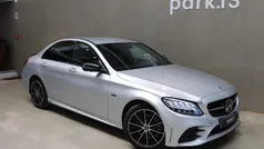 Cinza Usado 2021 Mercedes C300 AMG line Sedan | € 32.990 (Preço justo)