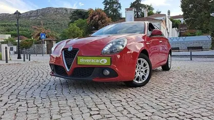 Usado Alfa Romeo Giulietta 120 HP (88 kW) 2016 Vermelho Citadino