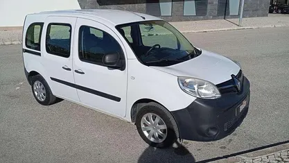 Branco Usado 2016 Renault Kangoo Sedan | € 9.950 (Preço justo)