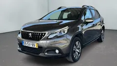 Cinzento Usado 2018 Peugeot 2008 SUV | € 13.900 (Preço justo)