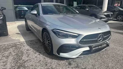 Usado Mercedes 220 197 HP (144 kW) 2025