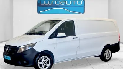 Usado Mercedes Vito 114 HP (83 kW) 2019 Branco Van