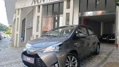 Cinza Usado 2019 Toyota Yaris Hybrid Comfort | € 17.750 (Preço justo)