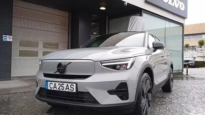 Usado Volvo EC40 Single Motor Extended Range 185 kW (252 HP) 2025 SUV