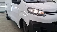 Branco Usado 2021 Citroën Jumpy Monovolume | € 18.600 (Preço justo)