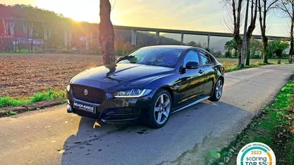 Usado Jaguar XE R-Sport 180 HP (132 kW) 2015 Sedan