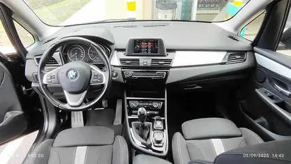 Preto Usado 2016 BMW 218 Carrinha | € 14.500 (Preço justo)