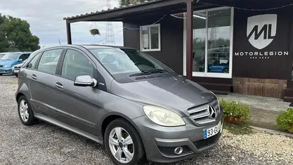Cinzento Usado 2008 Mercedes B150 Monovolume | € 5.500