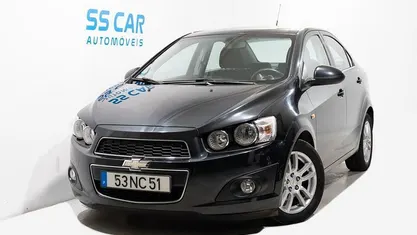 Usado Chevrolet Aveo LT 95 HP (69 kW) 2012 Preto Sedan
