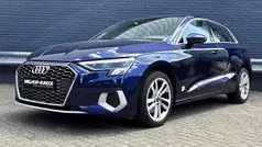 Azul Usado 2022 Audi A3 Sportback e-tron Sedan | € 22.500 (Preço justo)