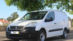 Branco Usado 2017 Peugeot Partner Monovolume | € 9.500 (Preço justo)