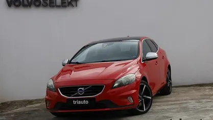 Usado 2015 Volvo V40 R-Design Carrinha | € 15.700 (Preço justo)