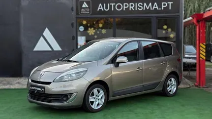 Usado Renault Grand Scénic III 110 HP (80 kW) 2012 Outra Monovolume