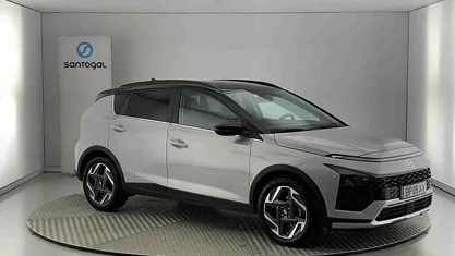 Usado Hyundai Bayon Premium 102 HP (75 kW) 2024 Cinzento SUV