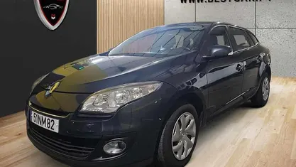 Cinzento Usado 2013 Renault Mégane GrandTour Carrinha | € 7.950 (Preço justo)