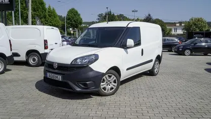 Branco Usado 2022 Fiat Doblò Easy Monovolume | € 12.850 (Bom preço)