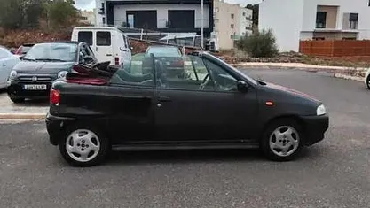 Usado Fiat Punto 44 HP (32 kW) 1996 Preto