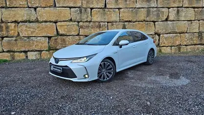 Usado 2020 Toyota Corolla Comfort Sedan | € 22.900 (Preço justo)